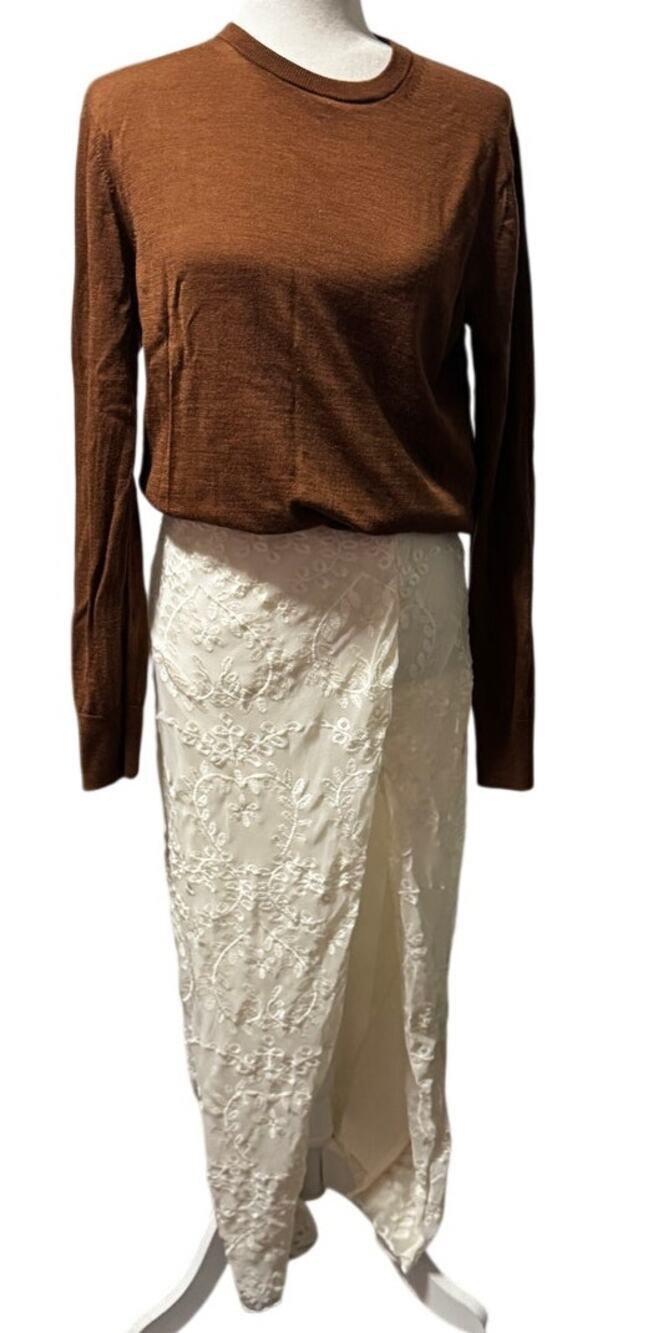 Uniqlo Extra Fine Merino Wool Crew Neck Sweater Brown Women's Size M